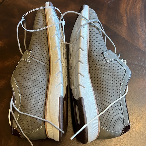 Johnston & Murphy Collection Men's Vaughn Perforated Plain Toe Oxfords - Picture 9 of 12